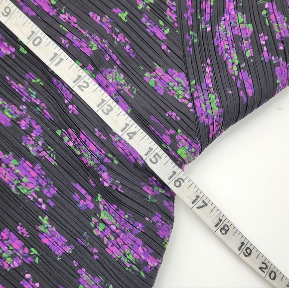 AMUR Giulia Pleated Mini Bodycon Dress Hydrangea Berry Women's Size 12 - Picture 9 of 15